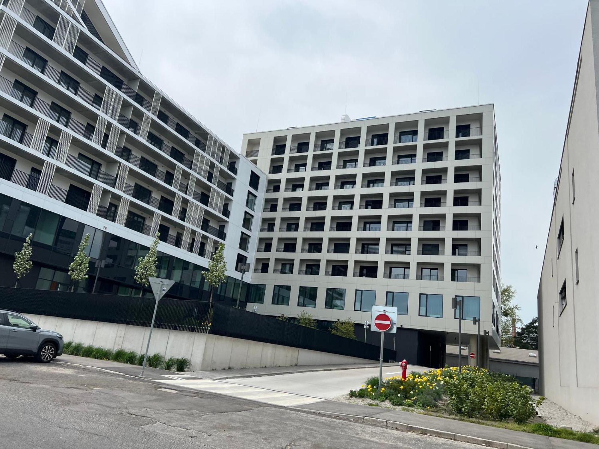 Executive Free Street Parking 公寓 布拉迪斯拉发
